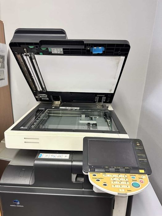 МФУ Konica Minolta Bizhub C280 (принтер, скенер)