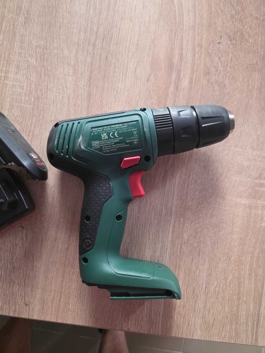 Bormasina de gaurit/surubelniță cu impact fără fir Bosch EasyImpact 18V-38