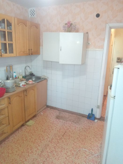 Продам 4-комнатную квартиру