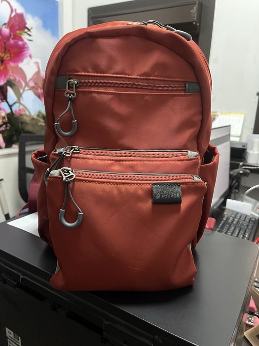 Продам рюкзак в отличном состоянии.