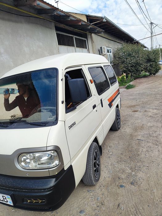 Damas sotiladi srochni 2008 yil