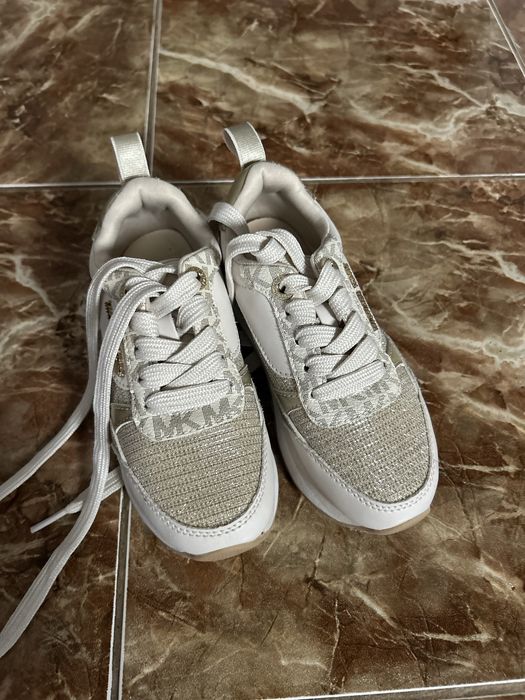 Adidasi Michael Kors ,marimea 30