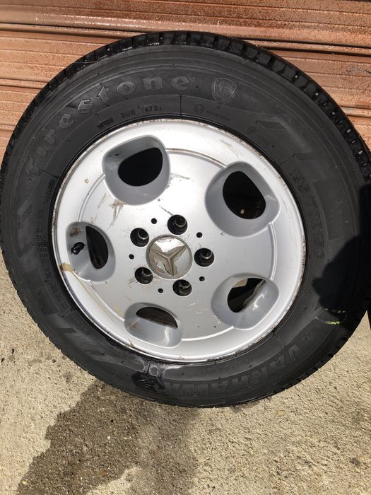 Зимни Гуми 195/70/R15