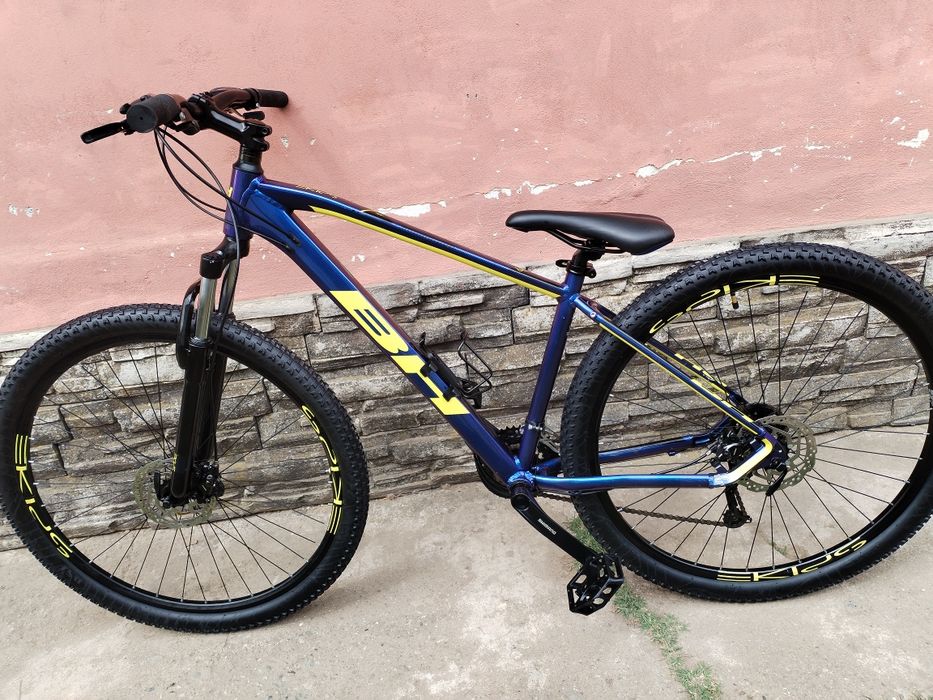 Bicicleta roti 29 frâne disc hidraulice cadru aluminiu M