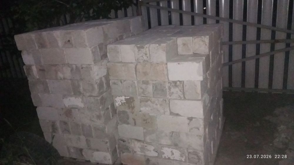 Кирпич двойной бу