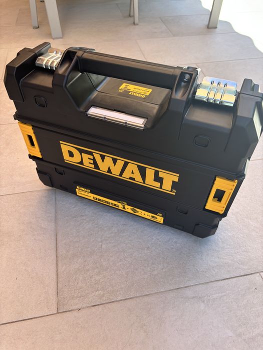 Auto filetanta masina de gaurit DEWALT