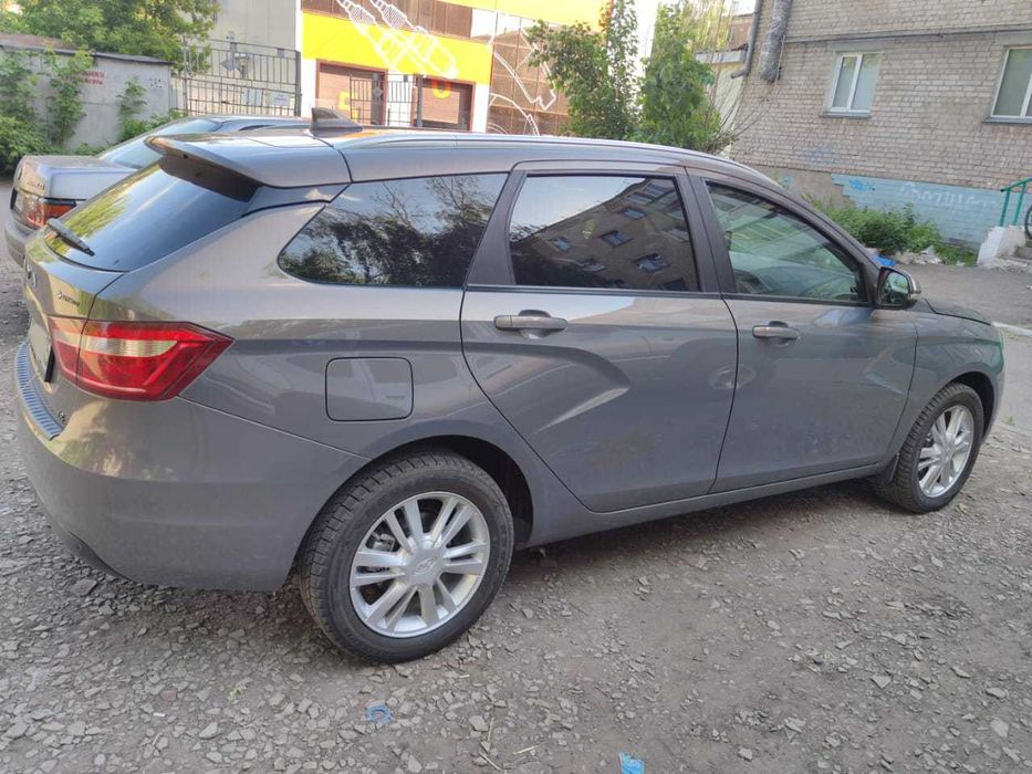 Продам Lada Vesta SW Универсал