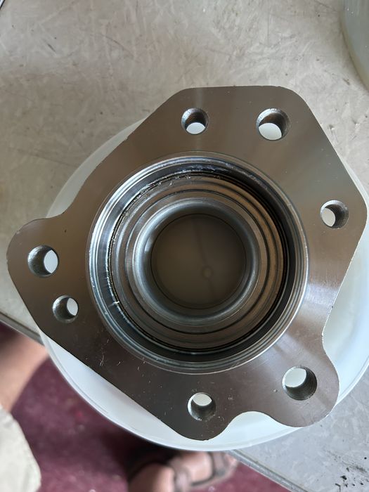 Ступенчатый подшибник на Honda RD -1