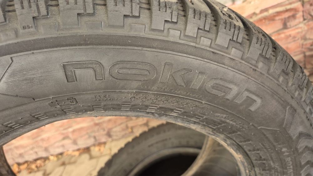 Продам резину R17