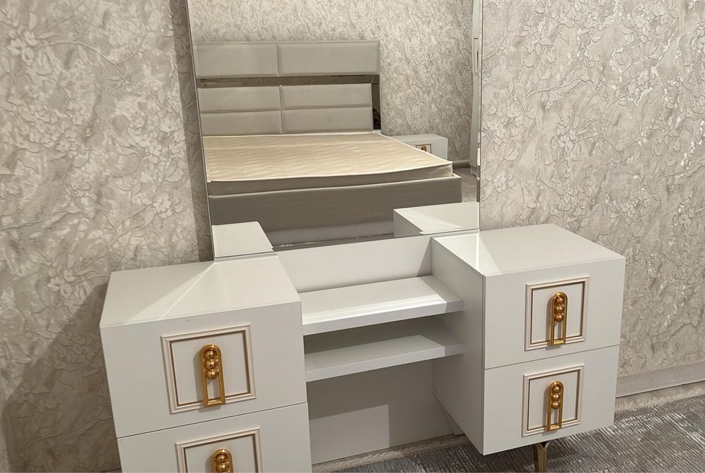 Спальня гарнитура