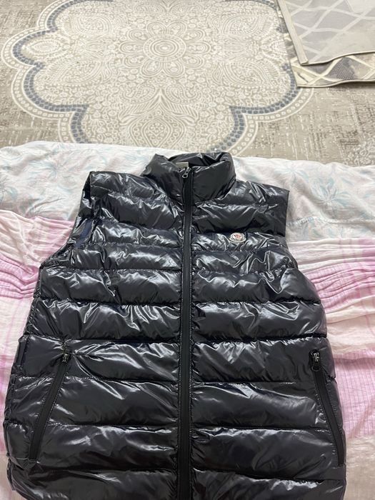 Безрукавка Moncler
