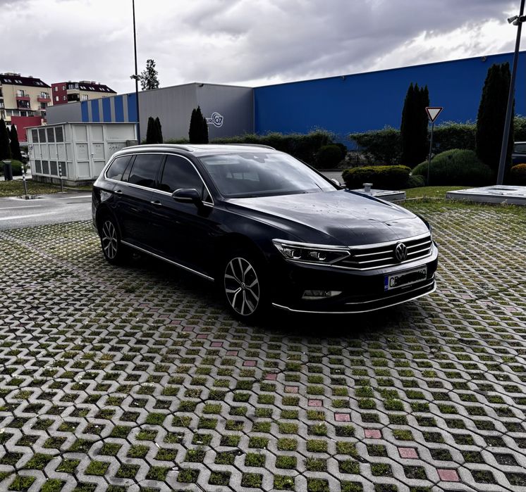 VW Passat Elegance