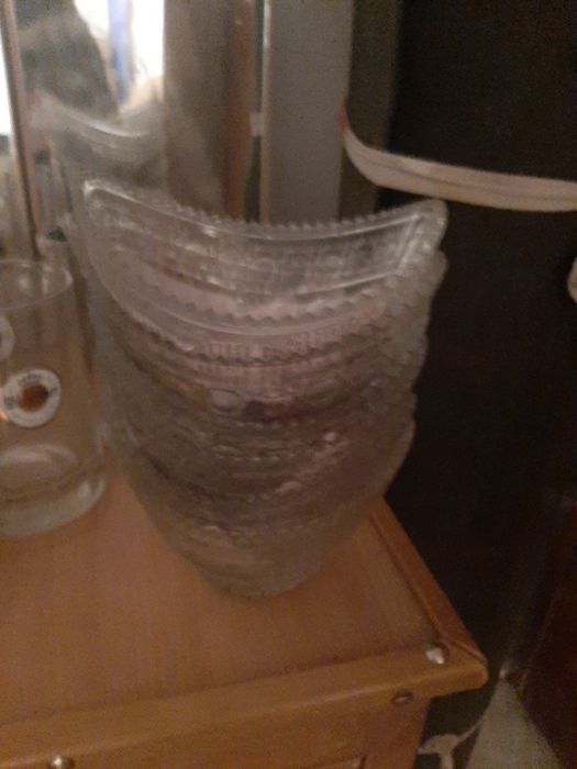 Продам селедочницы разные