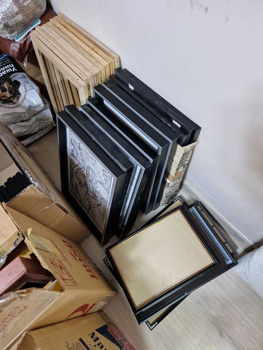 рамки и подрамники для картин и холсты