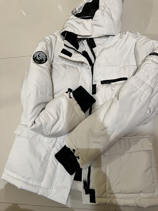 Vand geaca iarna ,munte ,marimea S