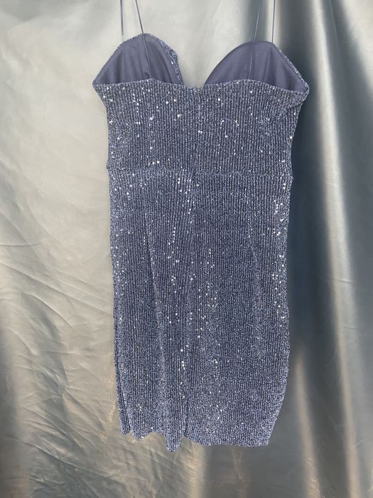 Рокля Trendyol необличана