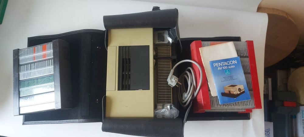 Прожекционен апарат Pentacon AV100 AUTO