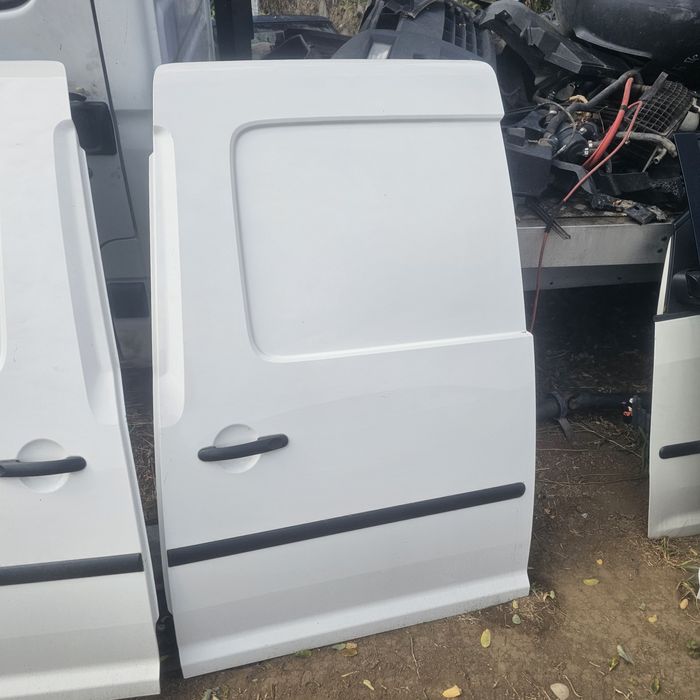 Врати и преден капак CADDY 2015G