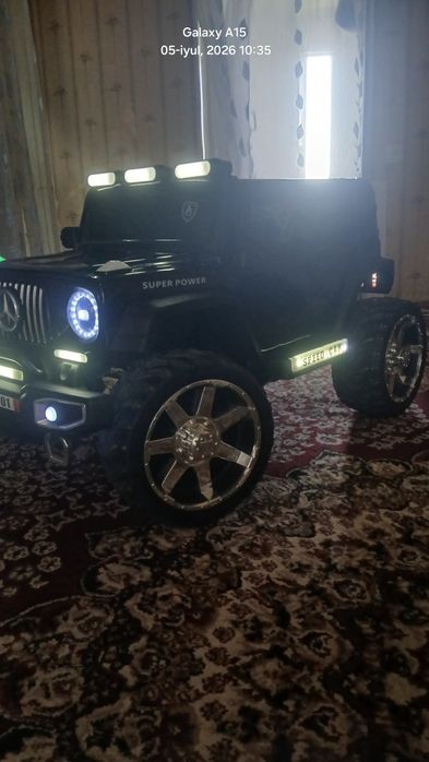 Bolalar elektr mashinasi sotiladi. Holati juda yaxshi, hamma joyi butu