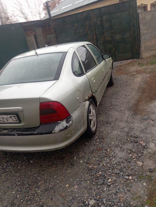 Продам Опель вектор б