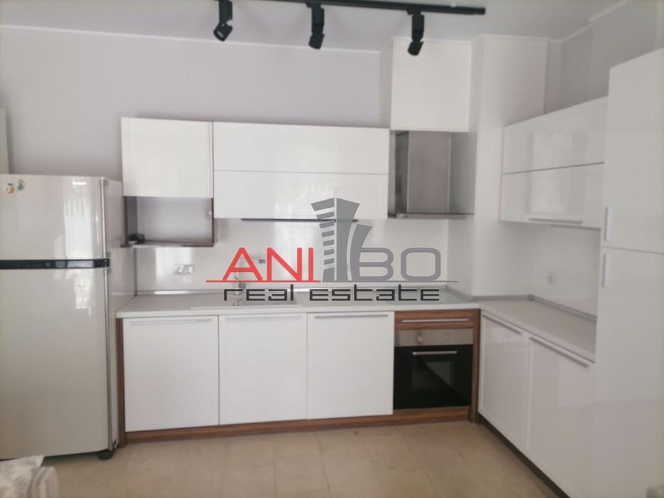 Дава се под наем Тристаен апартамент в к.к. Св.Св. Константин и Елена - 100 кв.м за 1300 € - Снимка #2