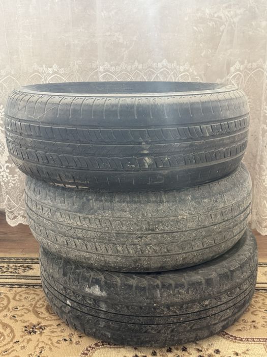 Продам  шины б/у