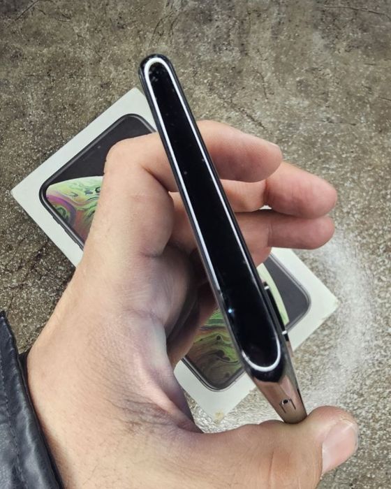 iPhone Xs Max 256 gb Karo latest dok