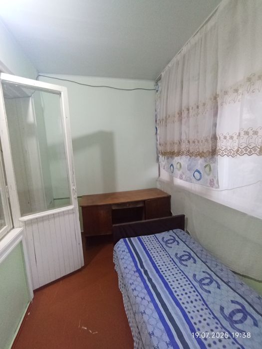 1 хонали квартира аренда,ижарага берилади юнусобод 17