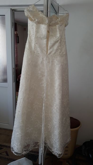 Rochie mireasa in stare buna