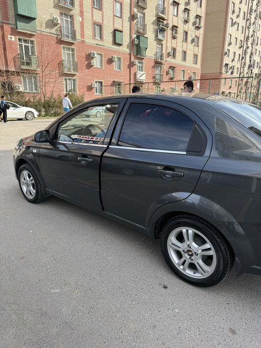 Sotiladi Nexia 3 2019