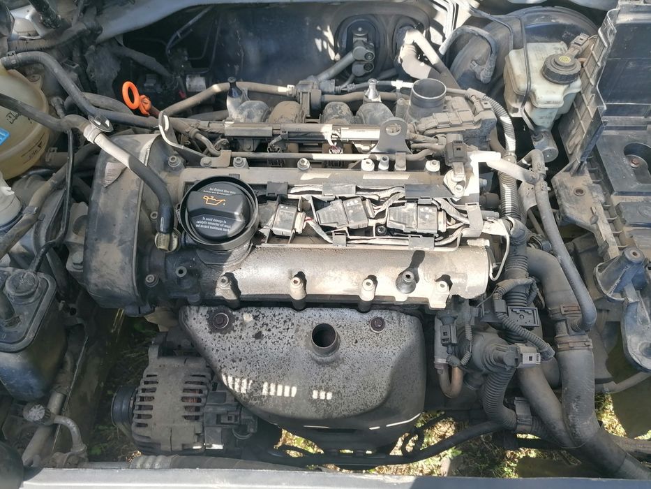 Vând motor 1.4 benzină cod BCA de golf 5
