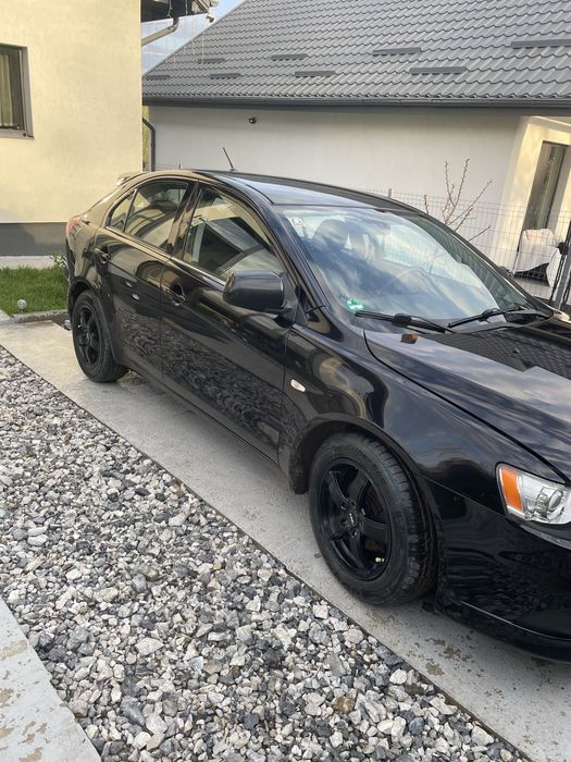 Mitsubishi lancer