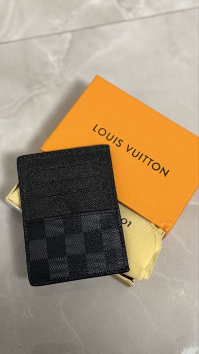 Портфейл, картхолдър в няколко цвята Louis Vuitton
