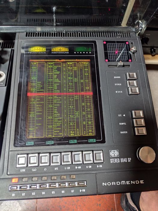 Продавам аудио център Nordmende stereo 8040 SP