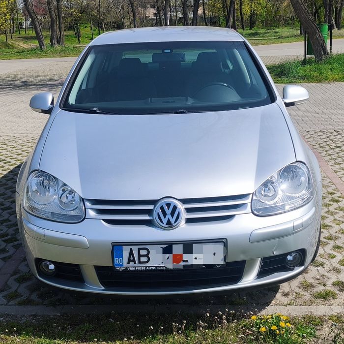Vând Golf 5 2008
