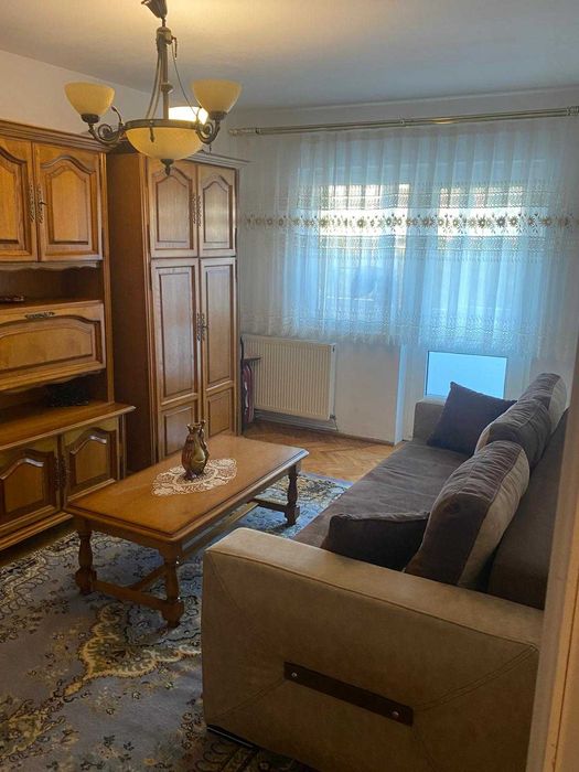 Apartament 3 camere de inchiriat