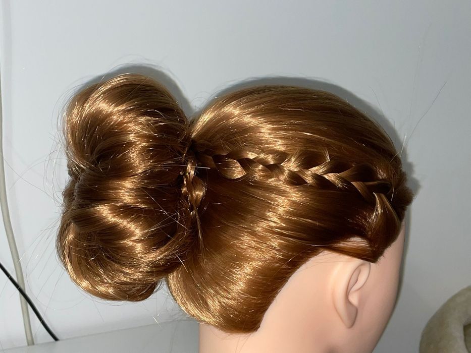 Ofer servicii de coafat sau aranjat