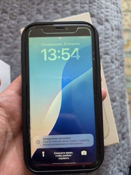 Продам айфон 11 с доками