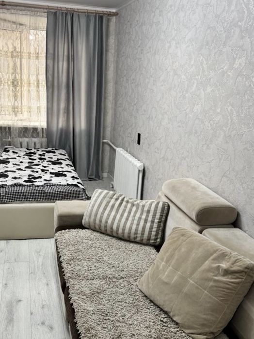 Продам квартиру  с отличным ремонтом