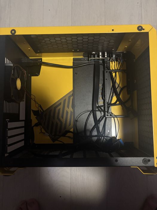 Корпус для пк mini-ATX micro-ATX