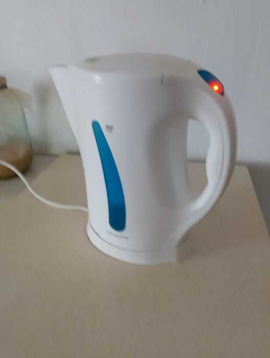 Продам электрический чайник