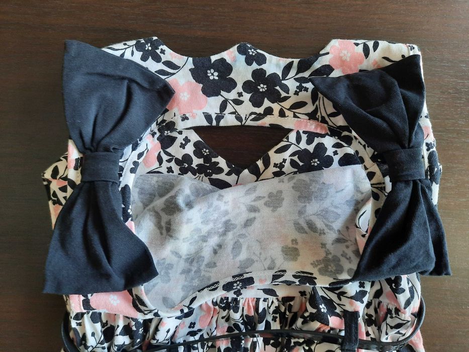 красиви рокли за момиче LC WAIKIKI и H&M, 6/7г, 2 броя - 10лв