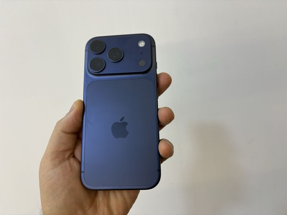 Iphone 17 Pro, pentru piese/recarosare