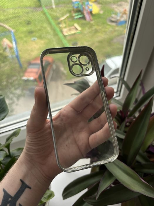 Чехол на iPhone 15 Totu