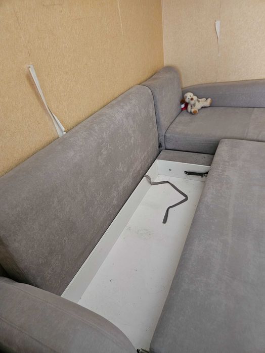 Диван угловой большой