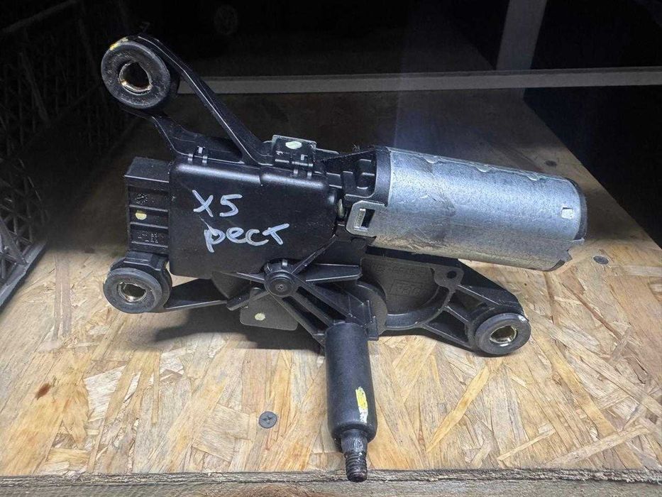 Моторчик дворника на заднюю крышку багажника на БМВ Х5 Е53