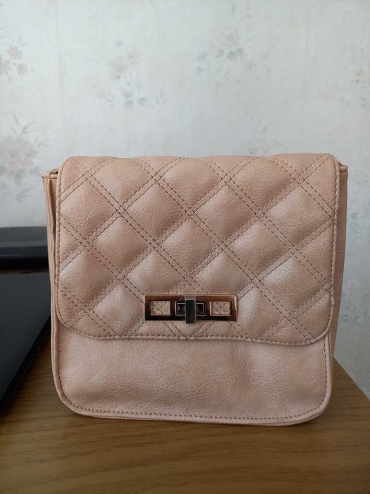 Дамски чанти  за 15 лв.