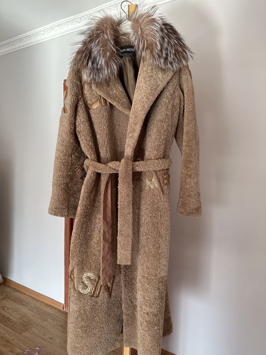 Продается шуба в отличном состоянии