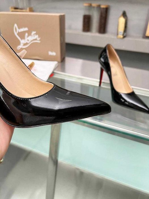 Tocuri Negre Louboutin