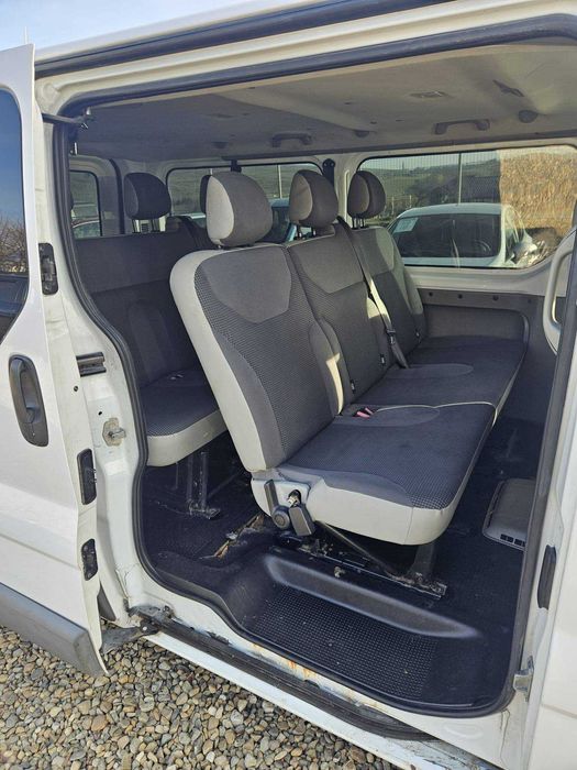 OPEL VIVARO 8+1 // 2.0 DIESEL 114cp // 2013 // RATE FIXE//AVANS ZERO